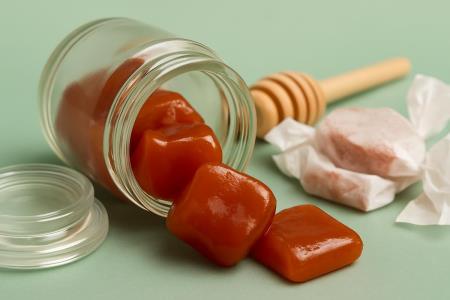 Gefrorener Honig: gesunder Trend oder heimlicher Feind für Zähne und Blutzucker?